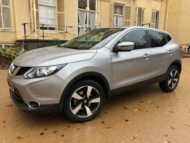 Qashqai 1.2 automaat N-Vision Black Friday  incl.winterband