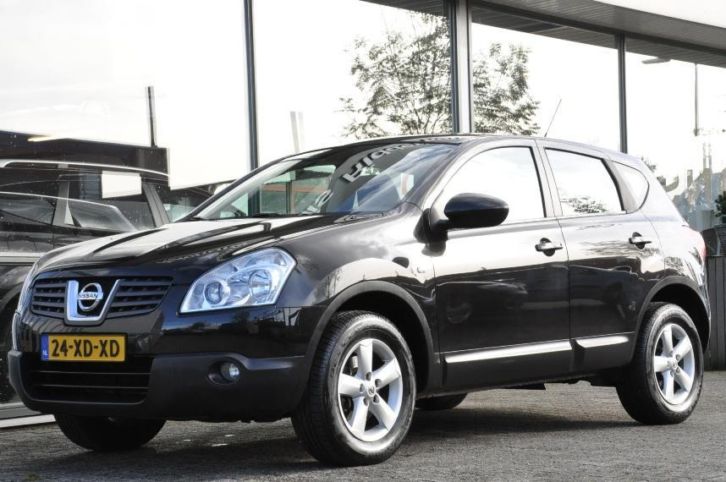 Qashqai 2.0 Tekna 2007 133.683 km Zwart