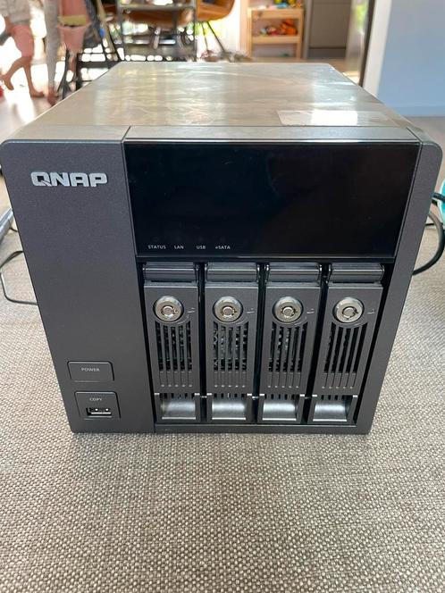 Qnap TS-410 met 4x 2Tb