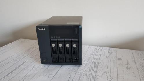 Qnap TS-469 Pro -3GB  4TB Nas