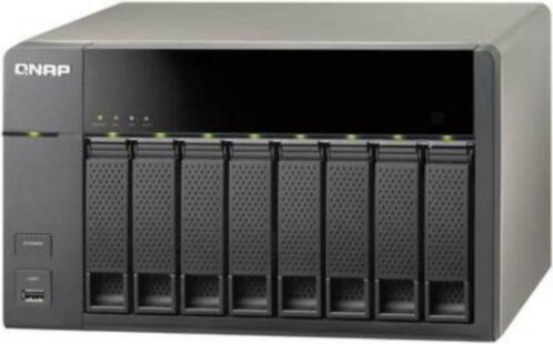 Qnap TS-869L 8-bay nas  7 x 3TB schijven