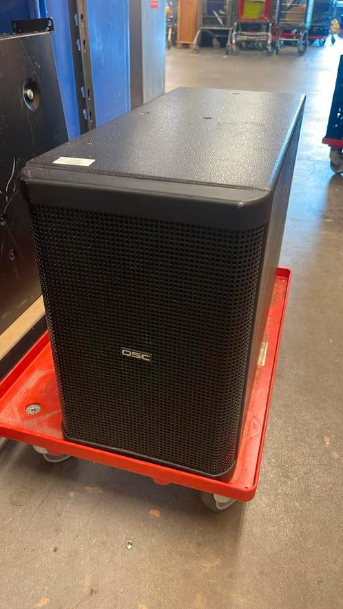QSC - S28Tw installatie subwoofer