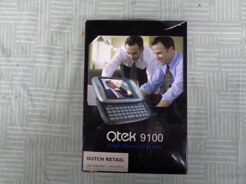 Qtek 9100 mobiel met uitschuifbaar toetsenbord.