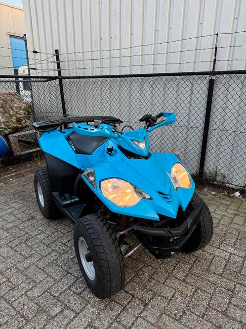 QUAD met Kenteken E-TON Vector ST 300