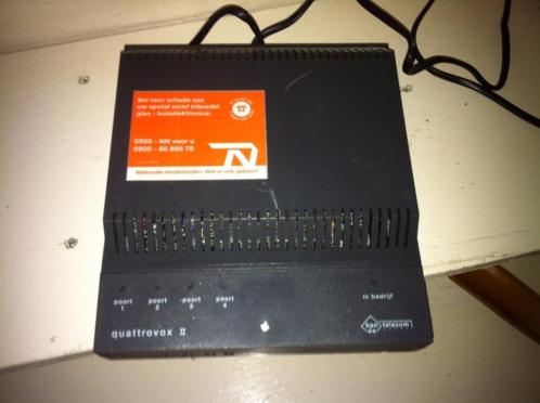 Quattrovox II telefooncentrale 4 lokale lijnen 2 ISDN