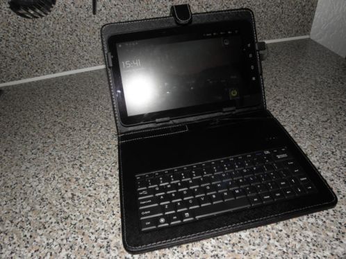 Qware Tablet 10034 met Keyboard Case