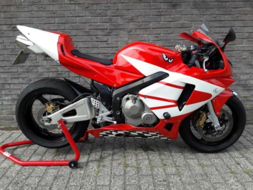 Racekuip Honda CBR 600RR met verlichting