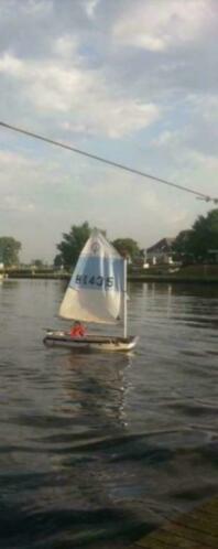 Raceoptimist met Gaastra zeil, IRYU geregistreerd