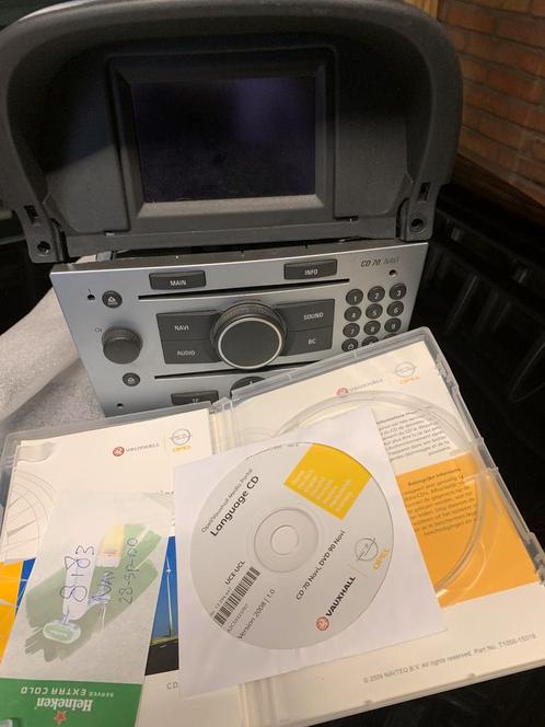 Radio cd met navigatie Opel Corsa Tigra met display en code