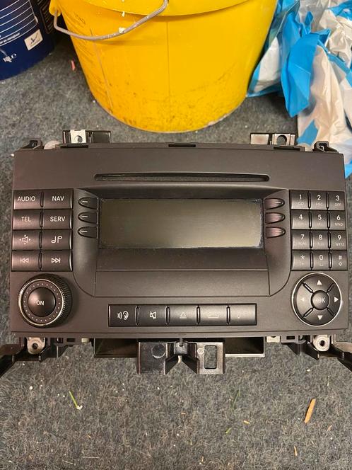 RADIO NAVI MERCEDES VITO 639 BECKER BE 7086