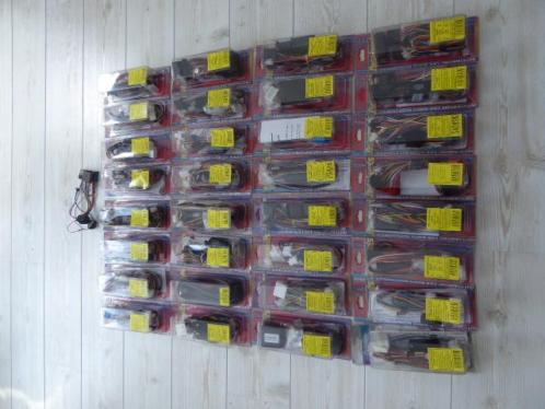 Radio verloop harnassen partij 32 stuks.