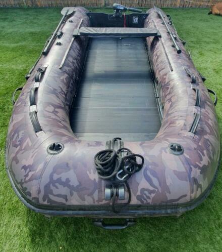Raptor camo boat 3.3 m met fluistermotor - nieuwe prijs