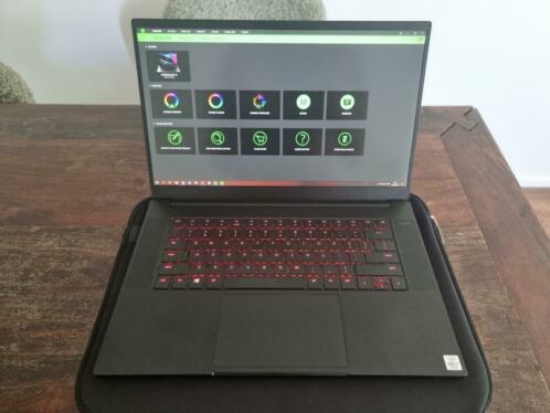 Razer blade laptop (base model rtx 2700 15.6 inch)