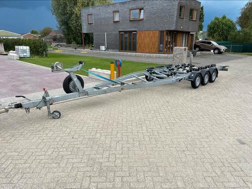 RD Trailers boottrailer 3500kg 3 asser ZGAN 2019