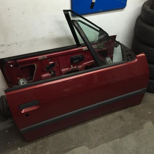 Rechter deur Peugeot 306 cabrio kleur rood