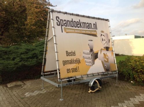 Reclame aanhangwagen incl. set spandoeken