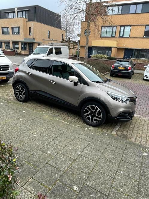 Renault Captur 1.5 DCI 90 EDC 2015 Bruin.