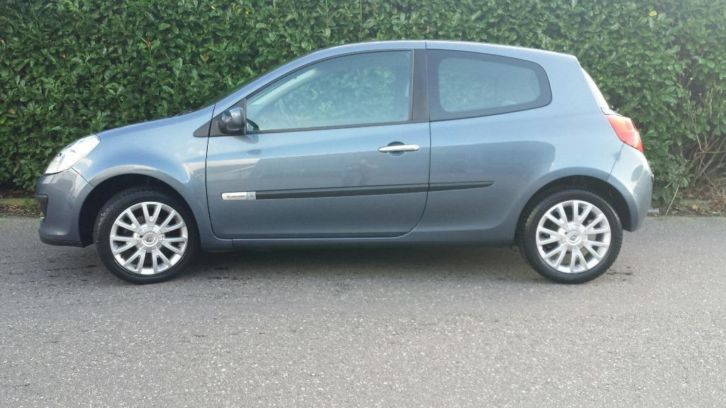 Renault Clio 1.2 16V 55KW 3-DRS 2008 Blauw 37.915 KM airco