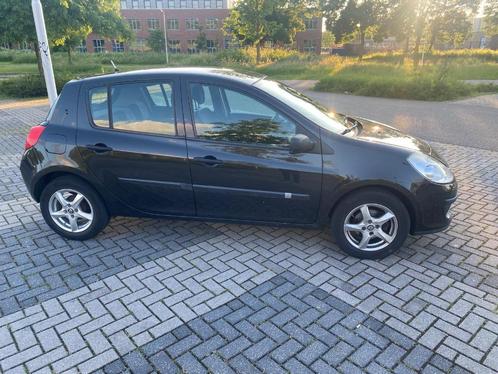 Renault Clio 1.2 16V 55KW 5-DRS E4 2008 Zwart