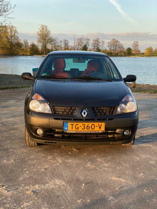 Renault Clio 1.2 16V 5DR E4 2003 Zwart