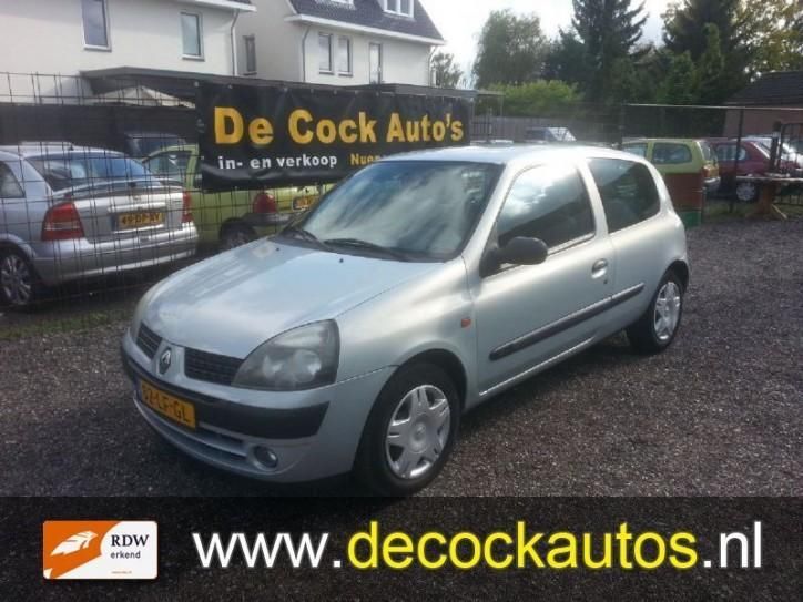 Renault Clio 1.2 16v dynamique (bj 2002)