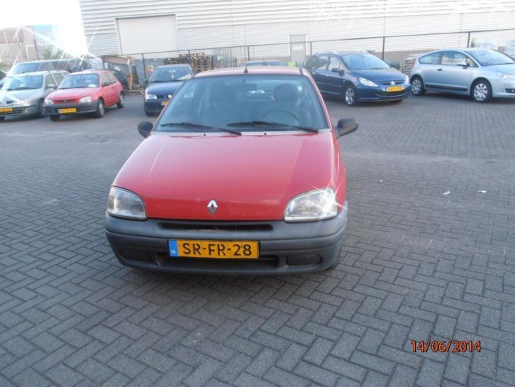 Renault Clio 1.2 1998 Rood