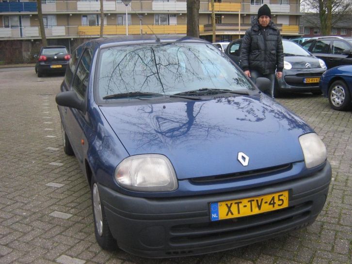 Renault Clio 1.2 1999 Blauw