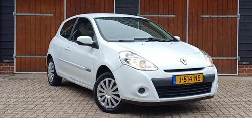 Renault Clio 1.2 Authentique, Nieuwe APK, Distributie gedaan