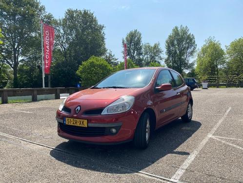 Renault Clio 1.2 TCE 3-DRS 2008 Rood