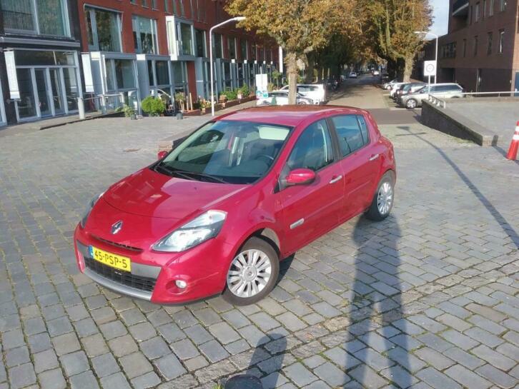 Renault Clio 1.2 TCE 5-DRS 2011 Rood