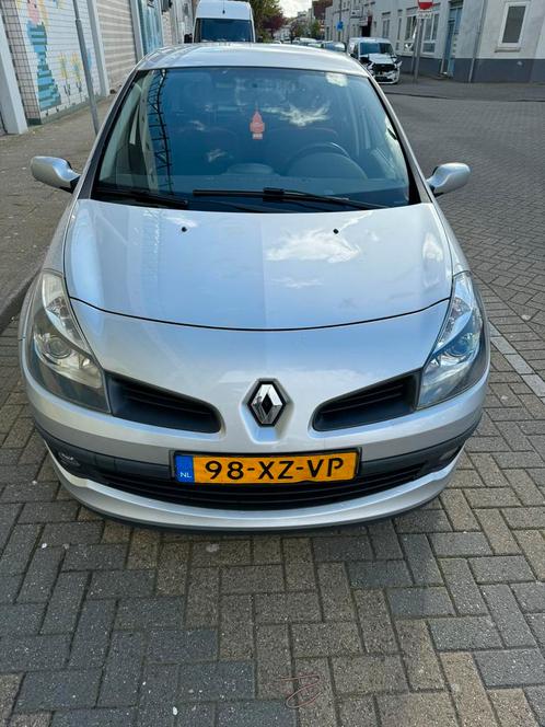 Renault Clio 1.2 TCE 5-DRS Grijs