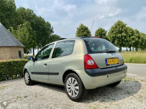 Renault Clio 1.4-16V Priv., BJ 2003 Automaat, APK Jul 2022