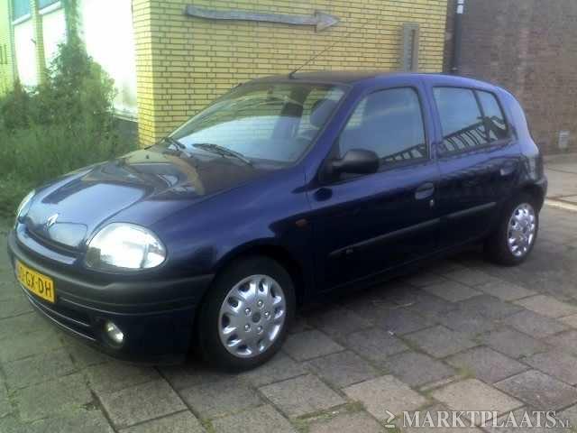 Renault Clio 1.4-16V RN automaat g3 opknapper  schade 2001 999,-