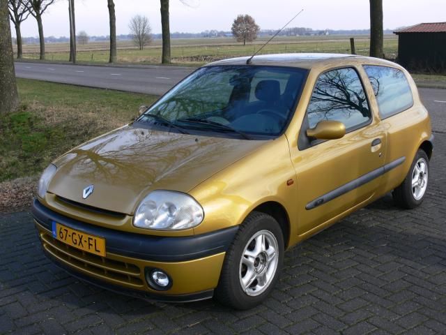 Renault Clio 1.4-16V RT  Nieuwe APK MET STEEKPROEF 3 - 2