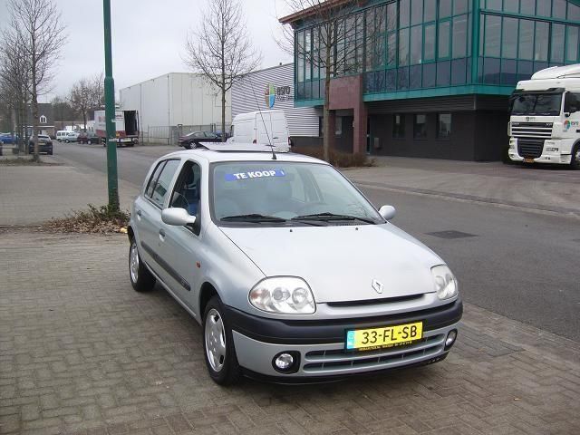 Renault Clio 1.4 MTV 5 DEURS  NIEUWE APK (bj 2000)