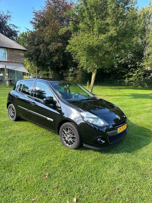 Renault Clio 1.5 DCI 65KW 5-DRS 2012 Zwart