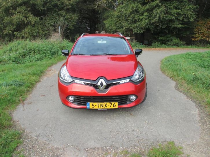 Renault Clio 1.5 DCI 66KW Estate 2014 Rood expression
