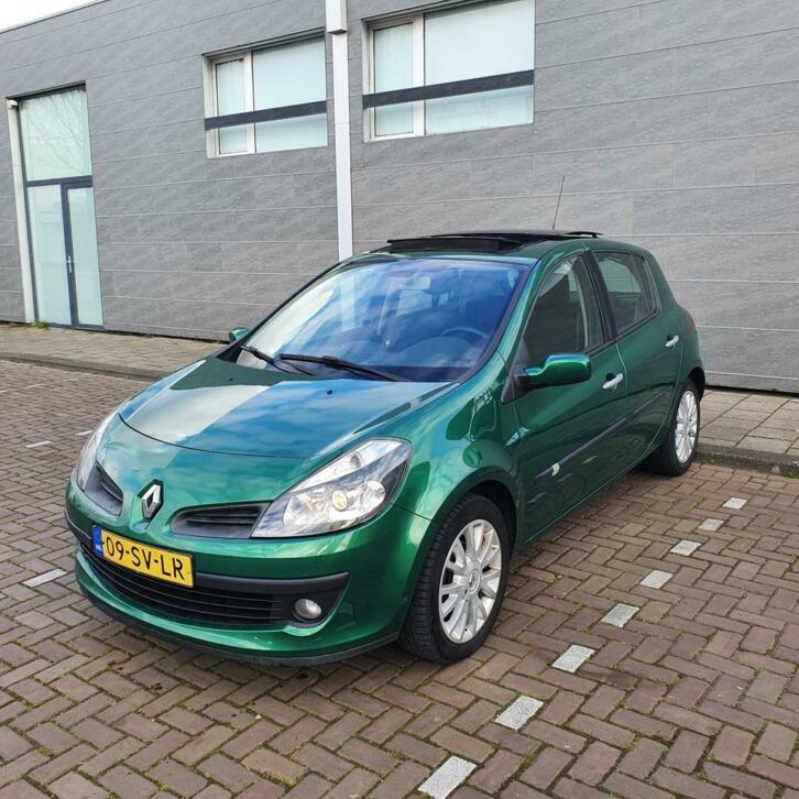Renault Clio 1.6 16V PANORAMA DAK IN TOP STAAT 82KW 5-DRS