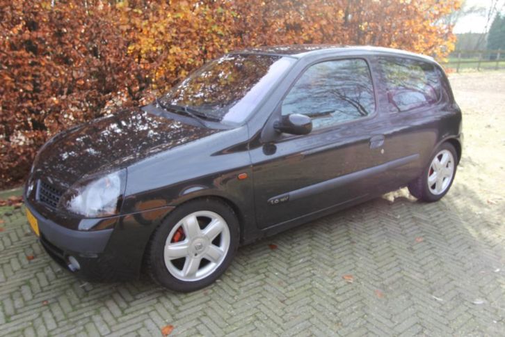 Renault Clio 1.6 16V RXE Dynamique BJ 2001 AIRCO 120.013 KM