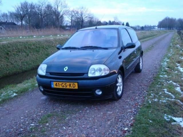 Renault Clio 1.6-16V RXE,Airco, (bj 2001)