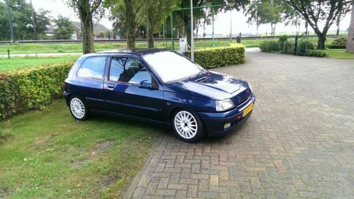 Renault clio 1.8 16v 1991 Blauw