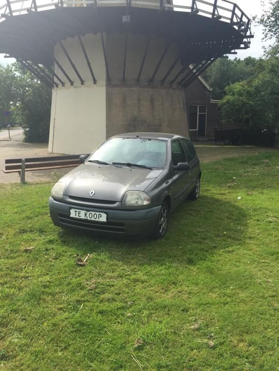 Renault Clio 1.9 D 3DR Euro 2000 2001 Grijs