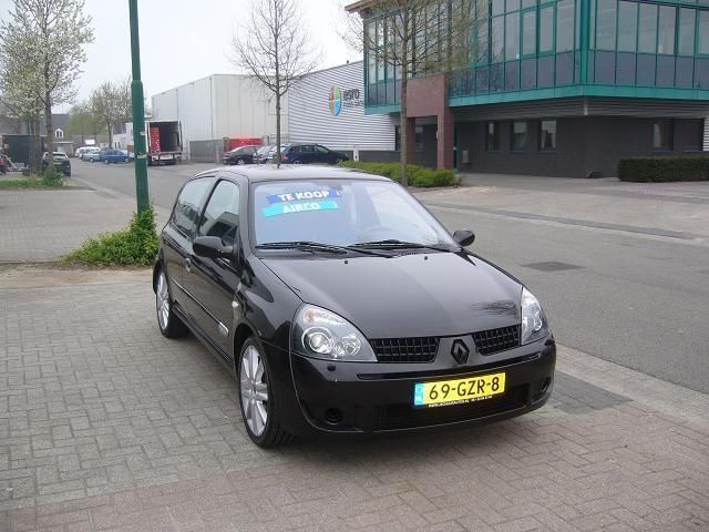 Renault Clio 2.0 16V 180PK RS SPORT FULL OPTIES (bj 2003)