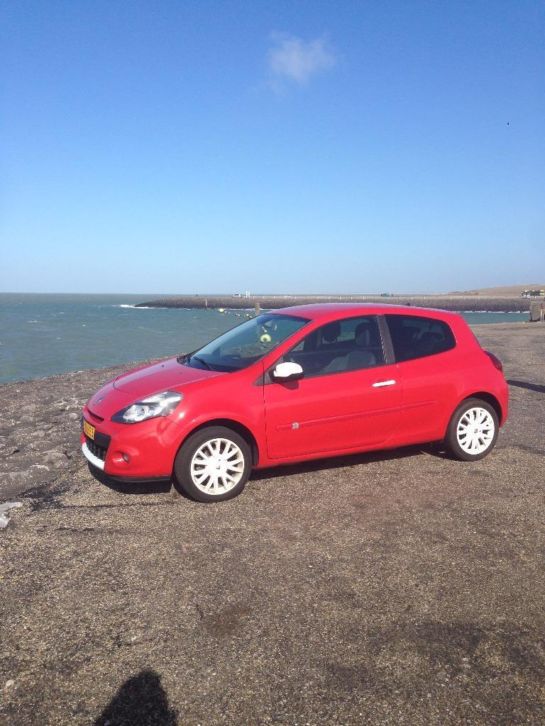 Renault Clio 2010 Rood 1.2tce sport model