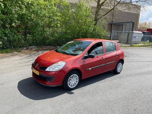 Renault CLIO CLIO ZO INGERUILD DUS ZO WEG PRIJSJE KOOPJE HOO