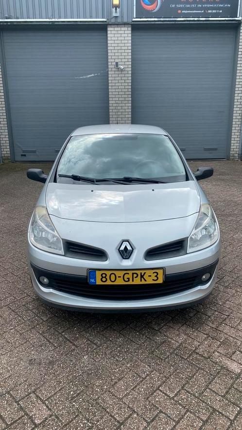 Renault Clio III 1.2 16V 75 pk 3D 2008 Grijs