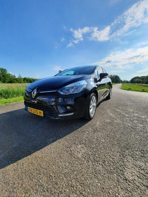 Renault Clio TCe 90pk Eco2 Limited 2018 Zwart 74000km