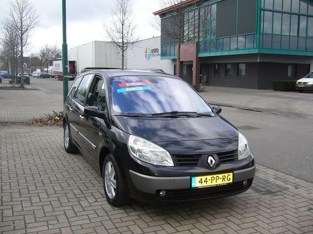 Renault Grand scenic 1.5 DCI 101PK DIESEL 7 PERSOONS