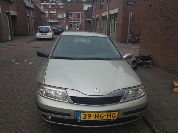 Renault Laguna 1.8 16V Auth 2001 Geel