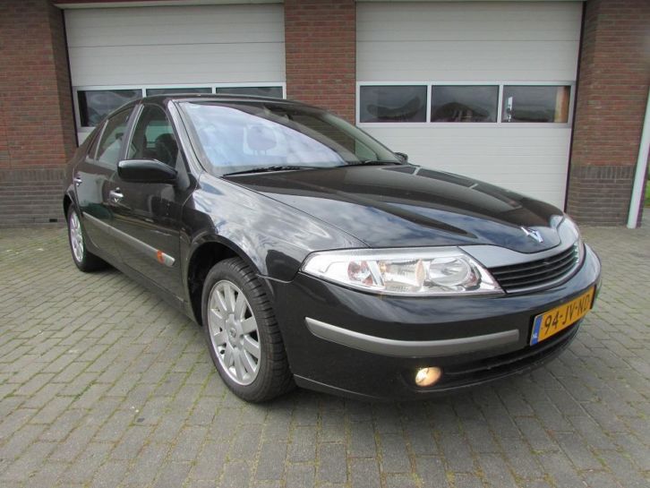 Renault Laguna 1.8 16V Privilege Nieuwe APK automaat